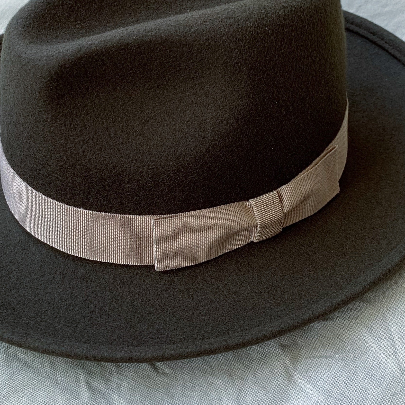 New Milan | Military Green/Beige